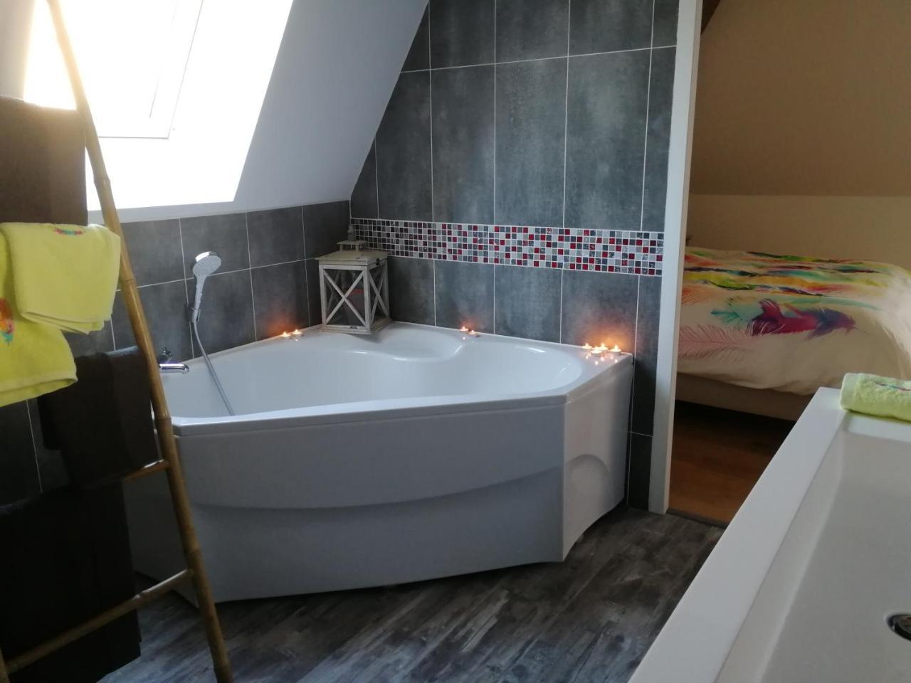 L'Amalgam' Bed & Breakfast Ainay-le-Vieil Exterior foto